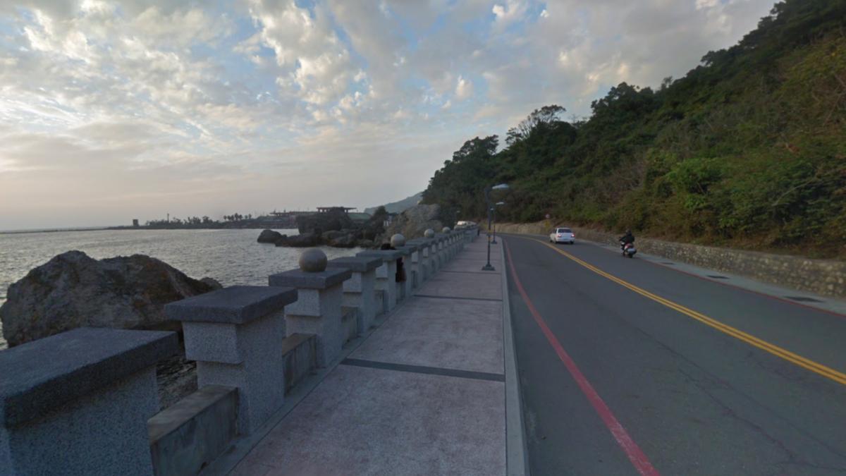 青鳥怒「記錄中共上岸點」!阻西子灣遊客拍照 全台18海灘入列