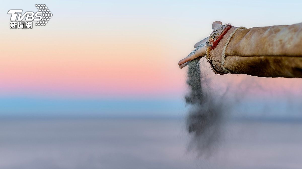 這場太空任務意外變成「海葬」。(示意圖/達志影像shutterstock)