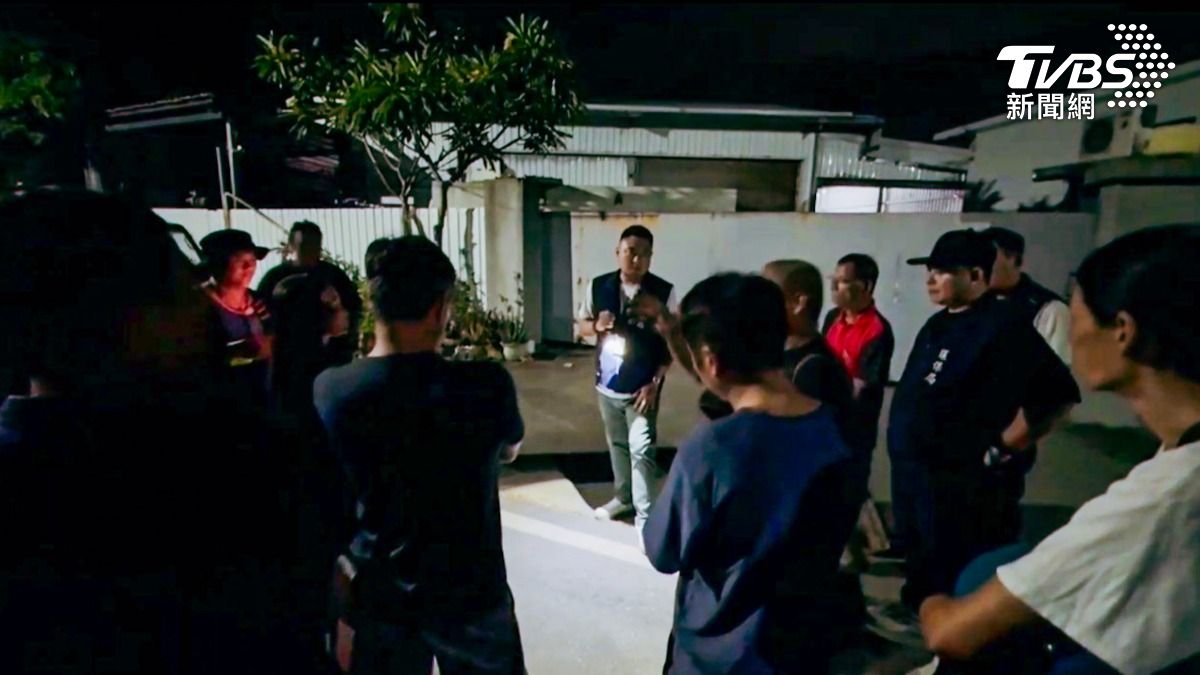 獨/台東豆腐廠疑偷排污水!居民怒蒐證 「這句話」爆衝突