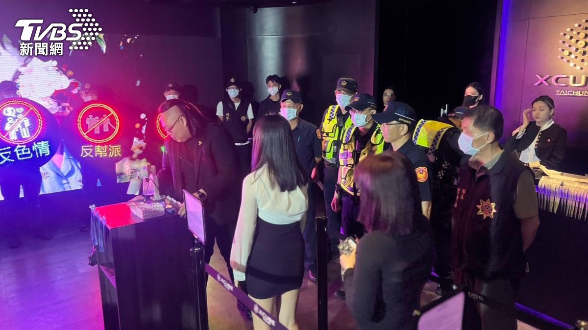 暑假青春專案啟動!台中577警力臨檢 「過卡辨識」嚴查身分