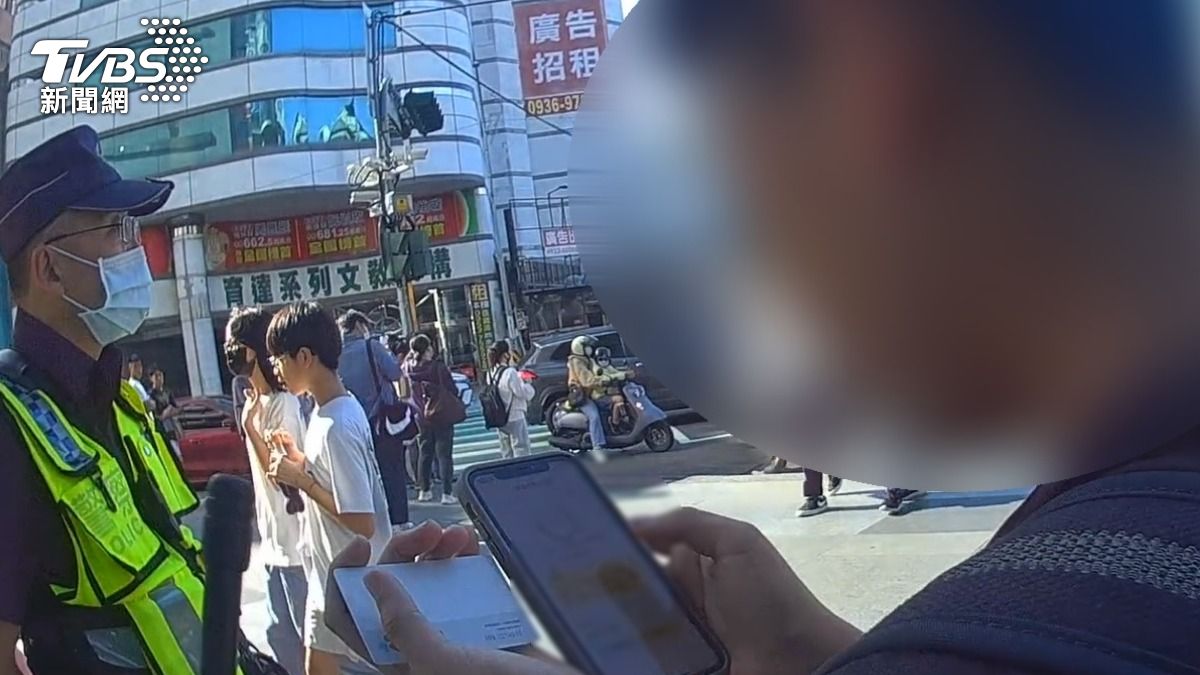 友人誤認林姓少年已自行離去,便沒等他,獨留身上僅剩65塊的林姓少年在這。(圖/TVBS)