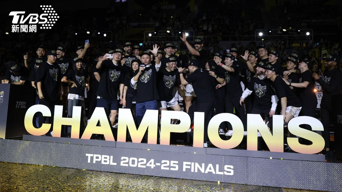 TPBL／新北國王大勝海神奪冠！老闆王文祥豪發5000萬獎金