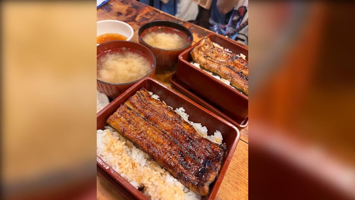 以獨門醬料打造經典風味的肥前屋鰻魚飯可說是平民美食。(圖/翻攝自Google Map)