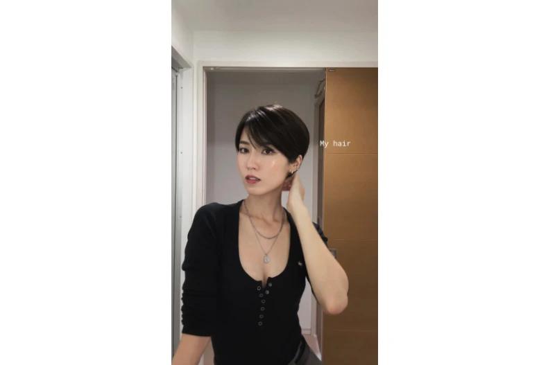 日本健身KOL Chobi 就分享了一套整形級「瘦臉按摩法」（圖／翻攝自IG@___iammochi___）