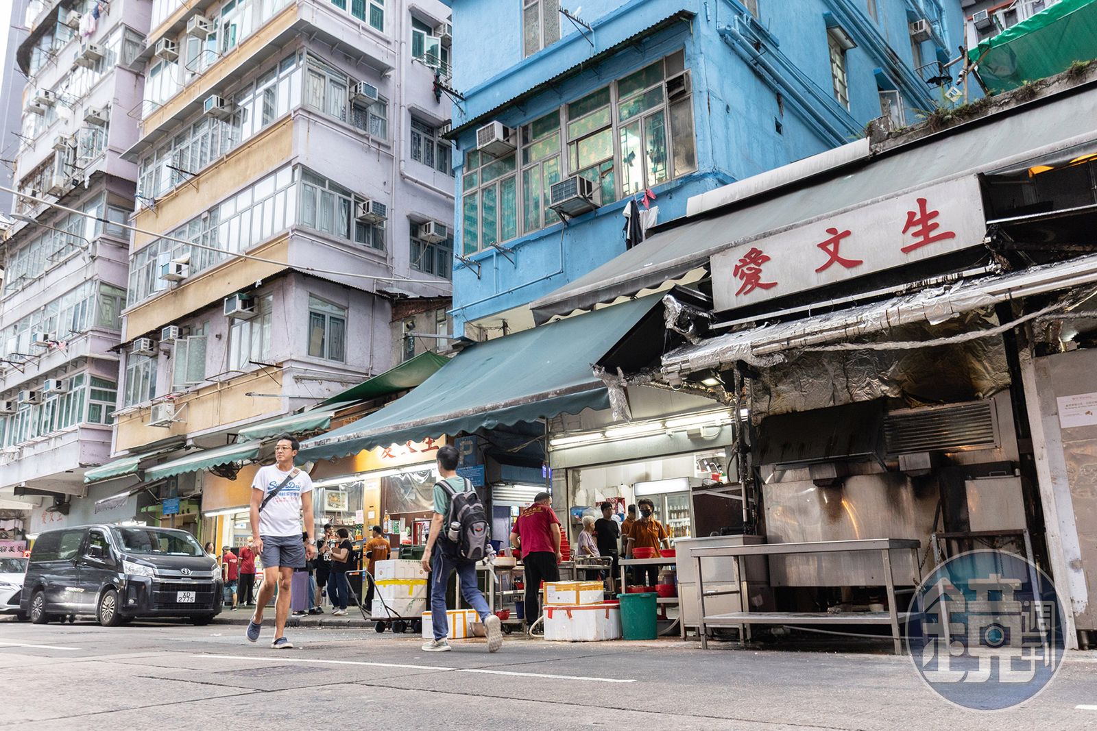 「愛文生飯店」坐落於深水埗與荔枝角交界,是香港碩果僅存的大排檔,承載近70年的街頭飲食記憶。(圖/鏡週刊)