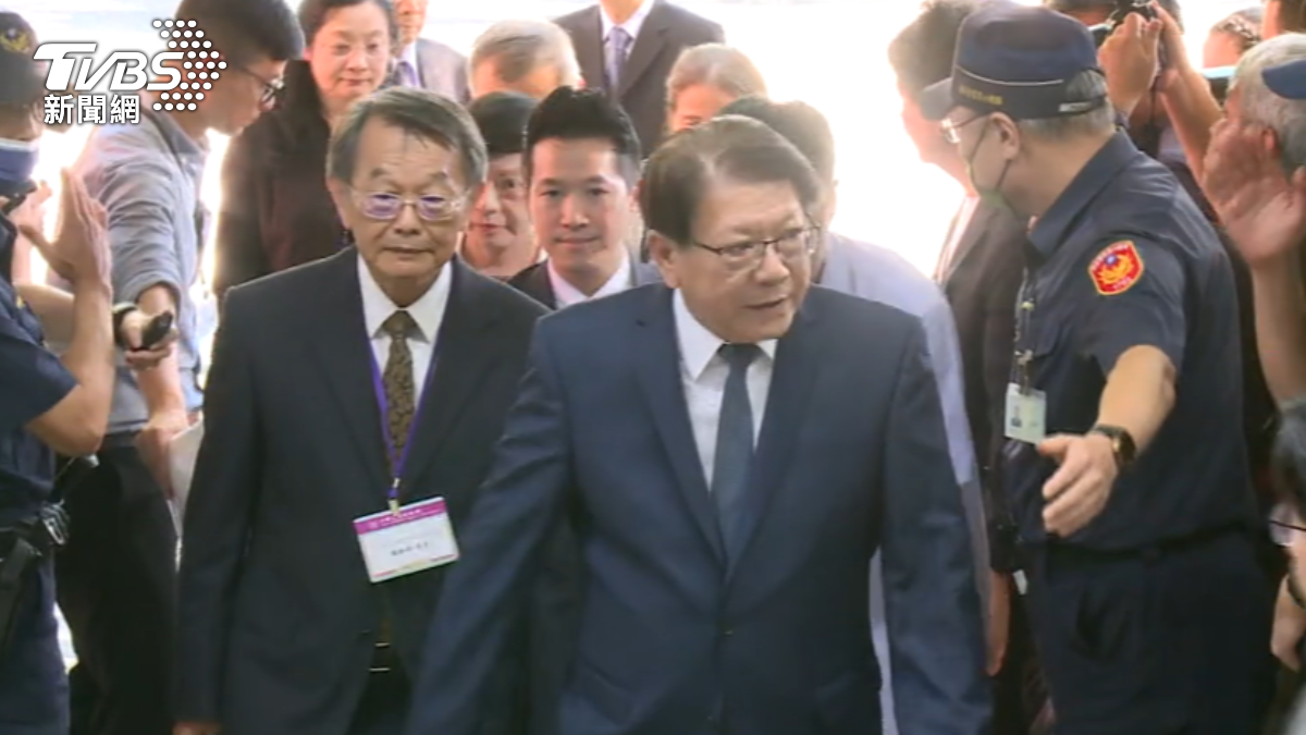 大法官提名人拜會民眾黨團。(圖/TVBS)