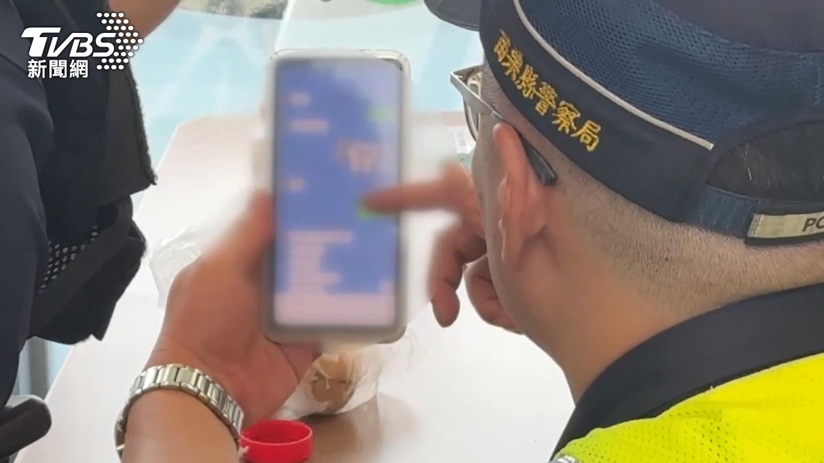 警方也到場勸導，才避免更大損失。（圖/TVBS）