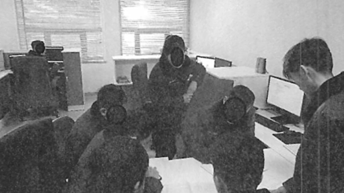 美國司法部宣布起訴包括2名台灣人在內等9人,檢方指控他們涉嫌協助滲透上百家美國企業,以資助北韓的大規模殺傷性武器計畫。(圖/CNN)
