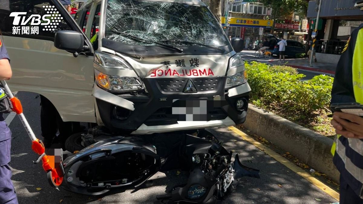 民間救護車撞死騎士!23歲駕駛身分曝 警一查竟「無照上路」
