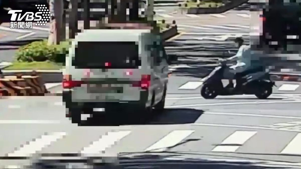 車輛撞擊前情況。(圖/TVBS)
