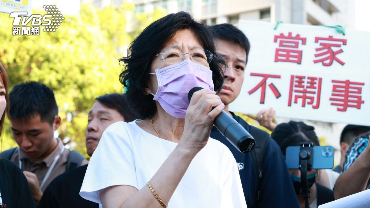 柯文哲妻子陳佩琪面對突如其來的變故,悲痛表示「該跳樓的人是我」。(圖/潘建樺攝)
