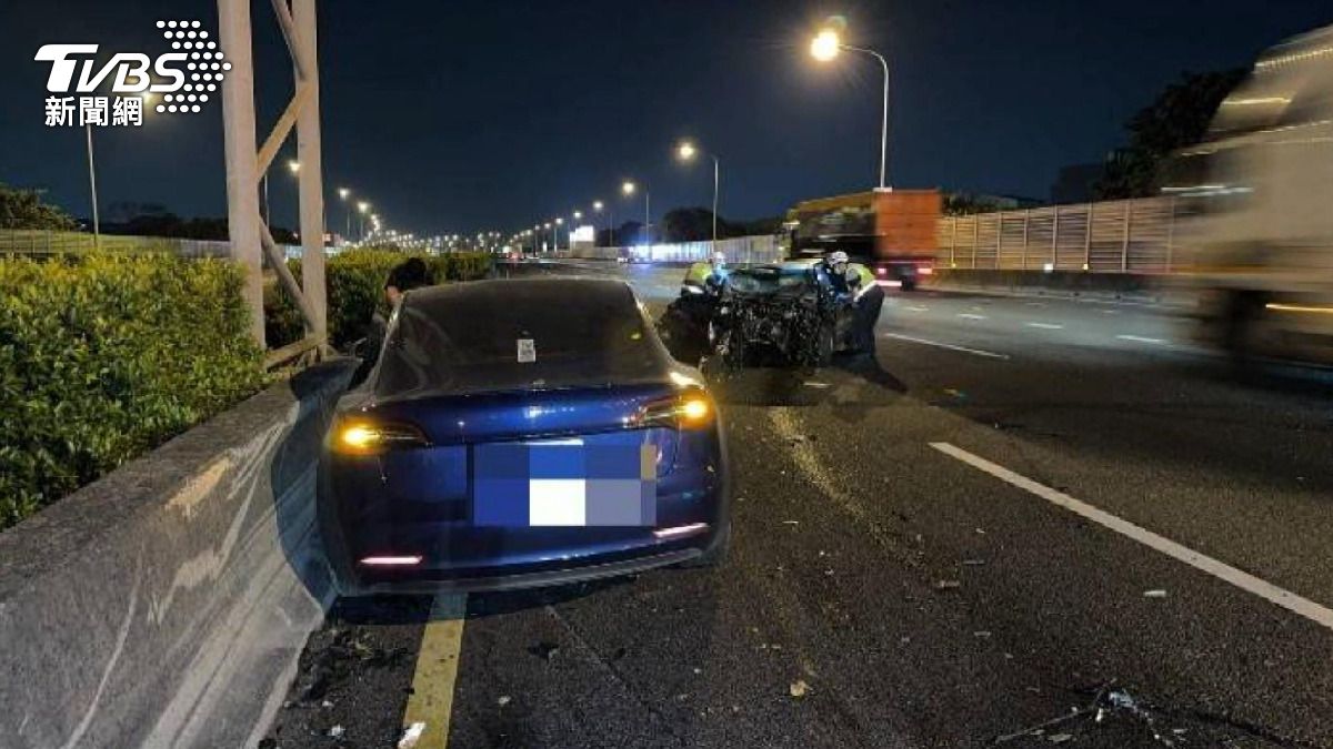 另一起事故涉及5車連環撞。(圖∕民眾提供)
