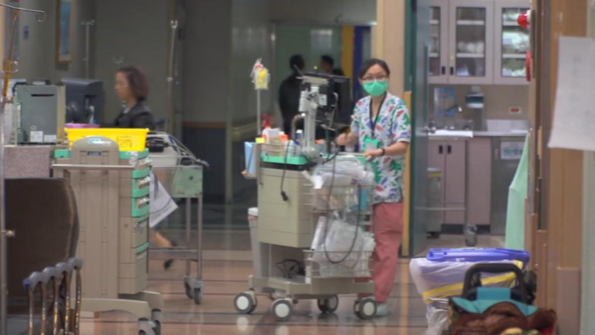 國軍升商務艙,警消醫護怎辦?工會喊「差別待遇」。(圖/TVBS)