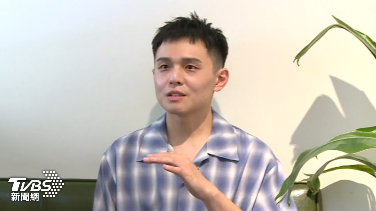 于聲國揭表演課一期1~2萬不等,名師越夯開價更高。(圖/TVBS)