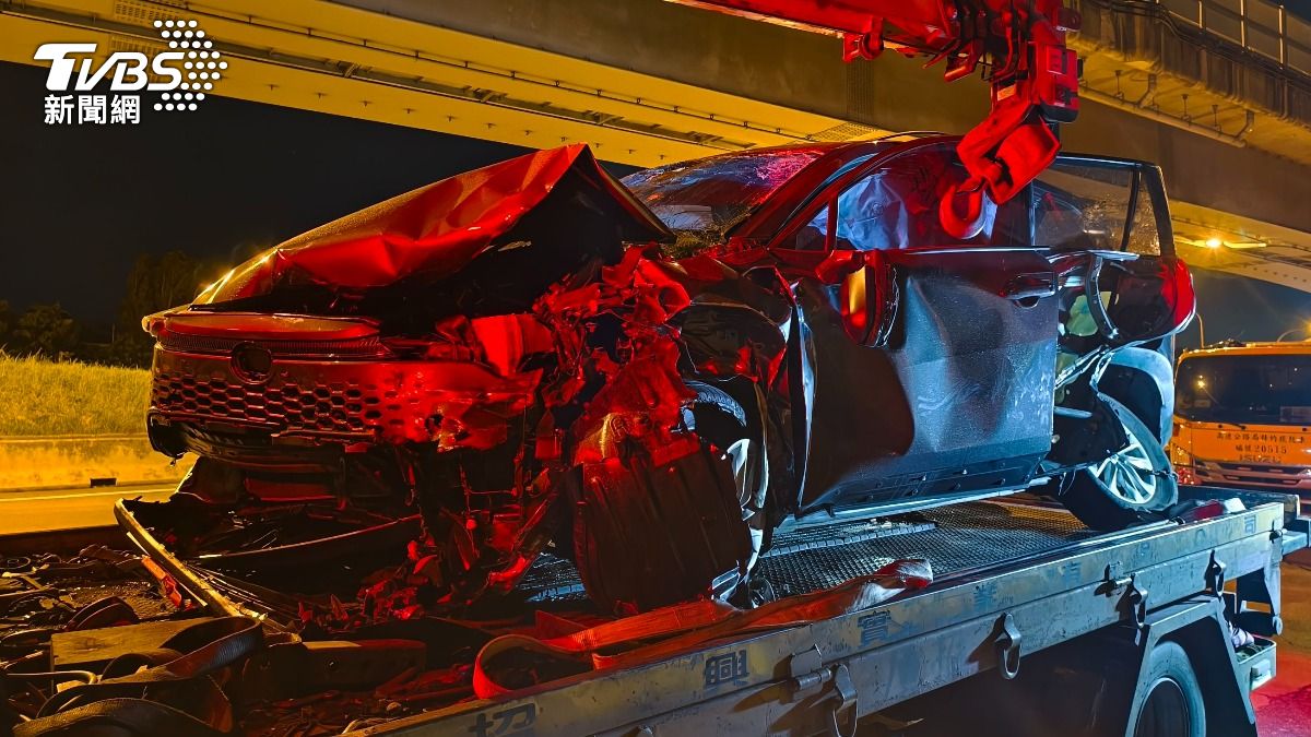 國三北上51K嚴重車禍!4車連環撞 1女「拋飛車外」喪命
