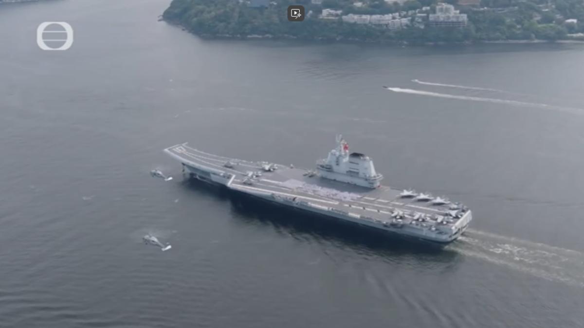 秀軍威!山東艦訪港五天 央視公布驅離外機畫面