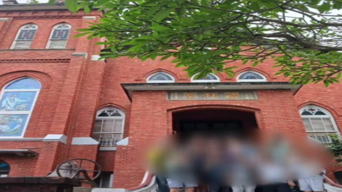 韓國遊客指控旅行社保險少保、沒有開收據。（圖／旅客提供）