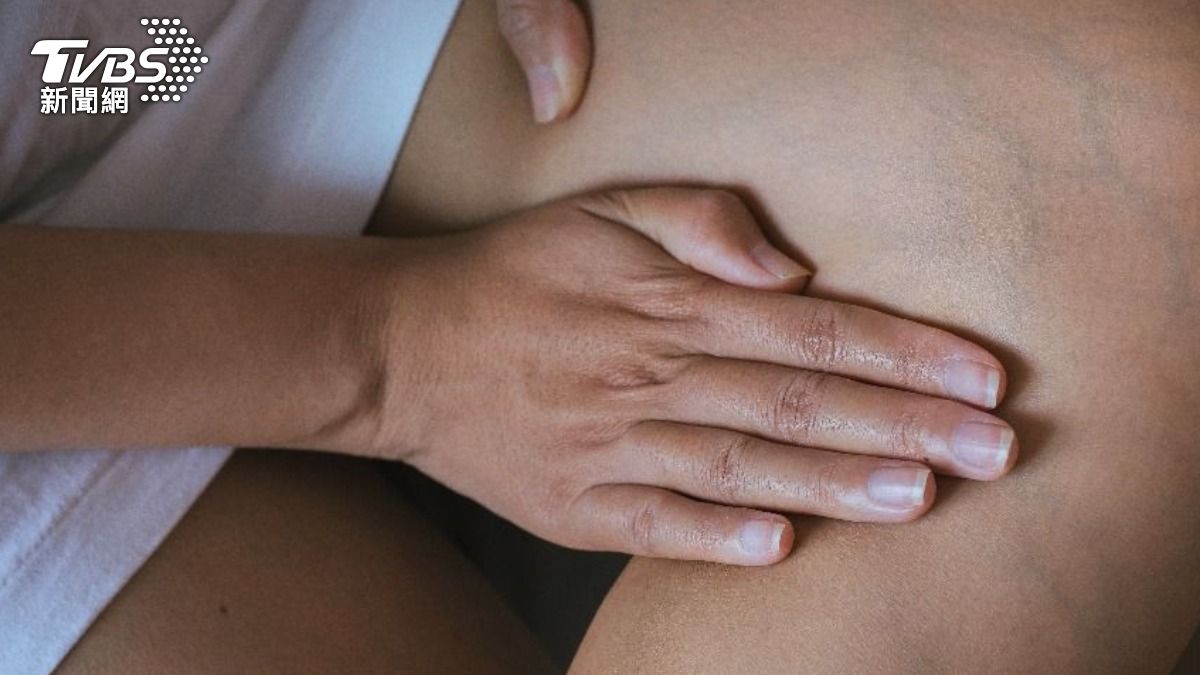 「腿麻」別輕忽!恐是神經受損警訊 醫曝:3狀況盡快就醫