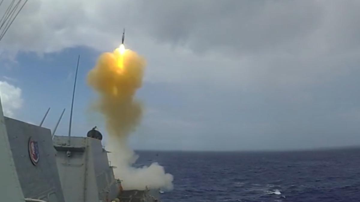 艦載垂直發射系統，早已廣泛運用於各國軍艦。華陽垂發系統若順利戰測，將是國防自主重要事紀。（圖／美國海軍）