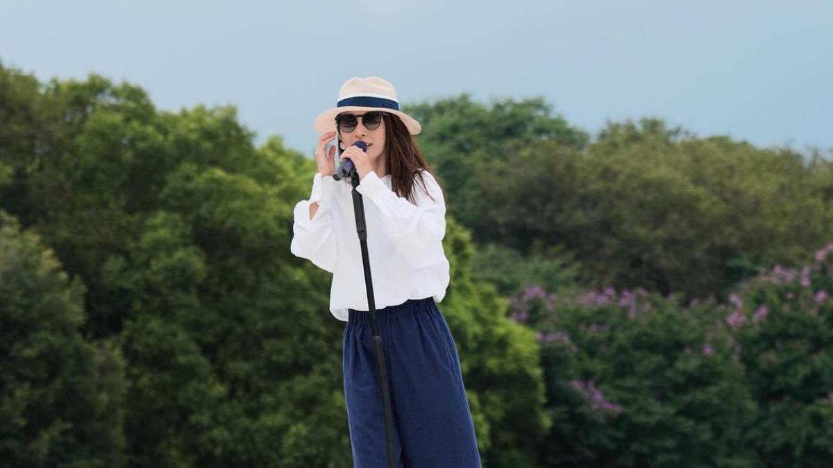 田馥甄歡迎歌迷一起參加《田調》畢業典禮。(圖/翻攝自田馥甄臉書)