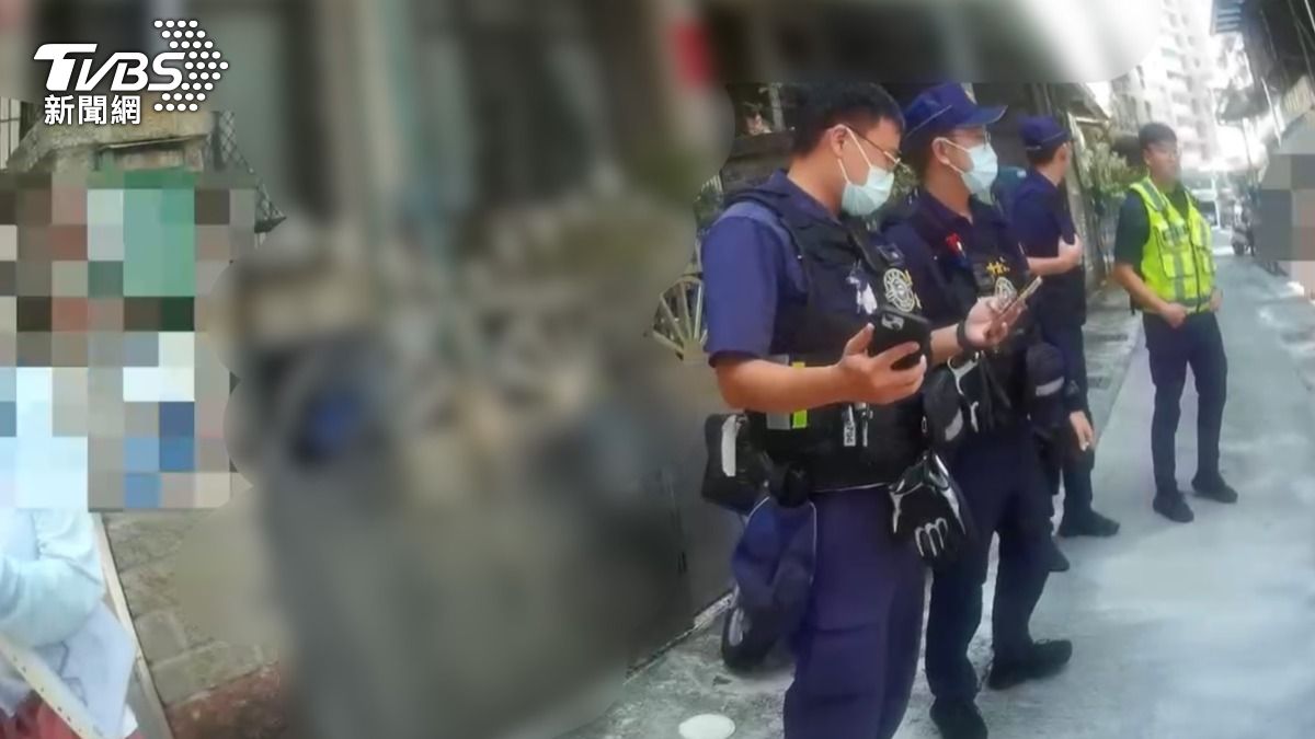 任姓阿嬤曾有被拉扯的行為。(圖/TVBS)