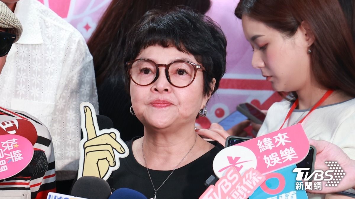 快訊/38歲兒刺傷人又涉毒!紀寶如現身了 泛淚鞠躬道歉:讓大家失望了