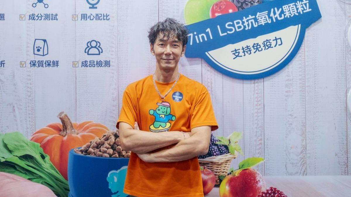 李李仁愛犬「幫開電風扇」超神!無懼末日:睡夢中離開也幸福