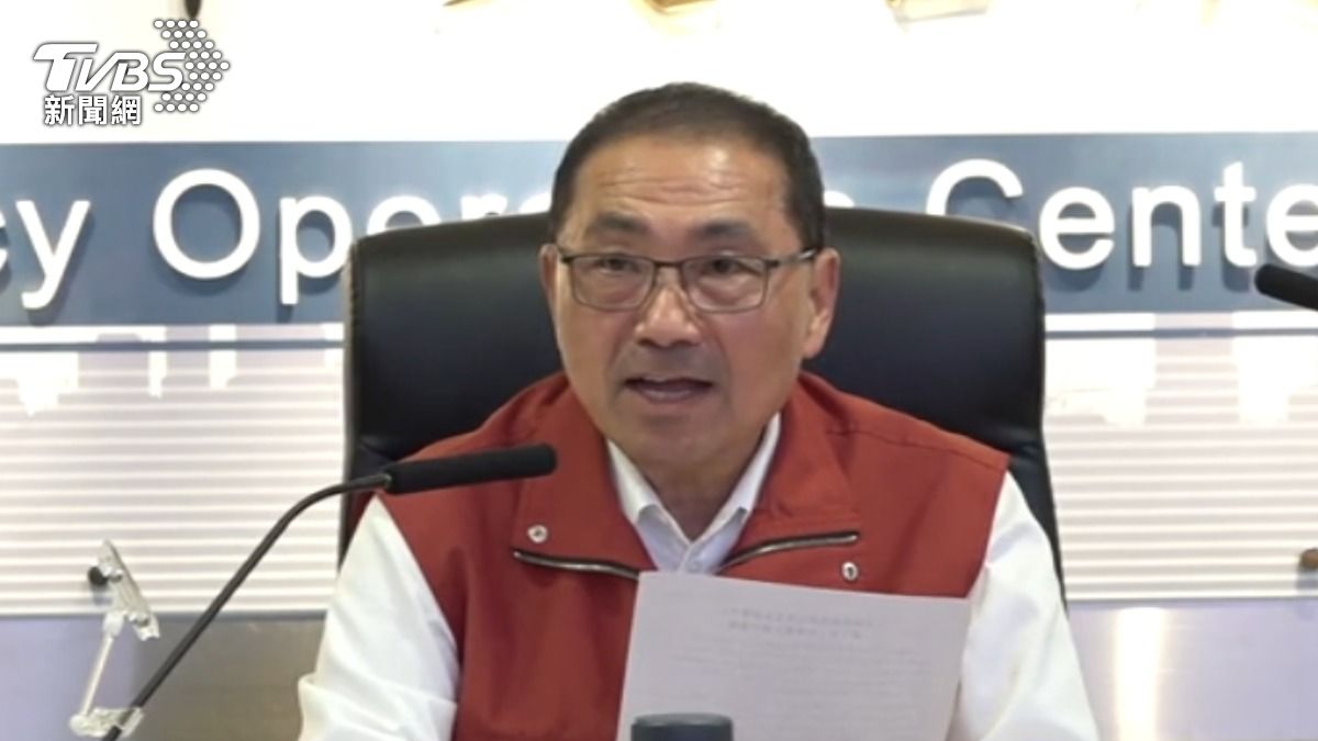 新北市長侯友宜坐鎮災變中心。(圖/TVBS)