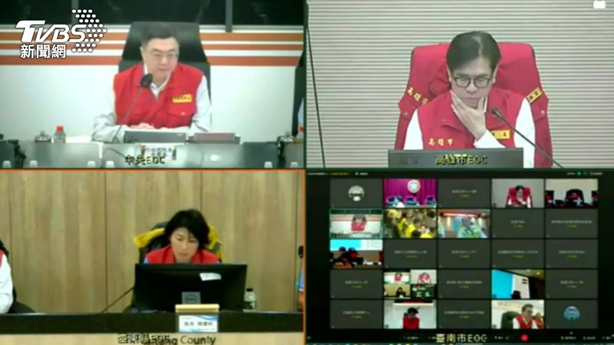 行政院長卓榮泰與澎湖、台東、台南、高屏與金門的縣市政府進行視訊會議,討論防颱措施。(圖/中央災害應變中心)