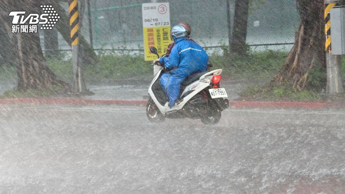 天氣/丹娜絲降雨熱區北移!全台嚴防豪大雨 專家示警:別往這裡跑