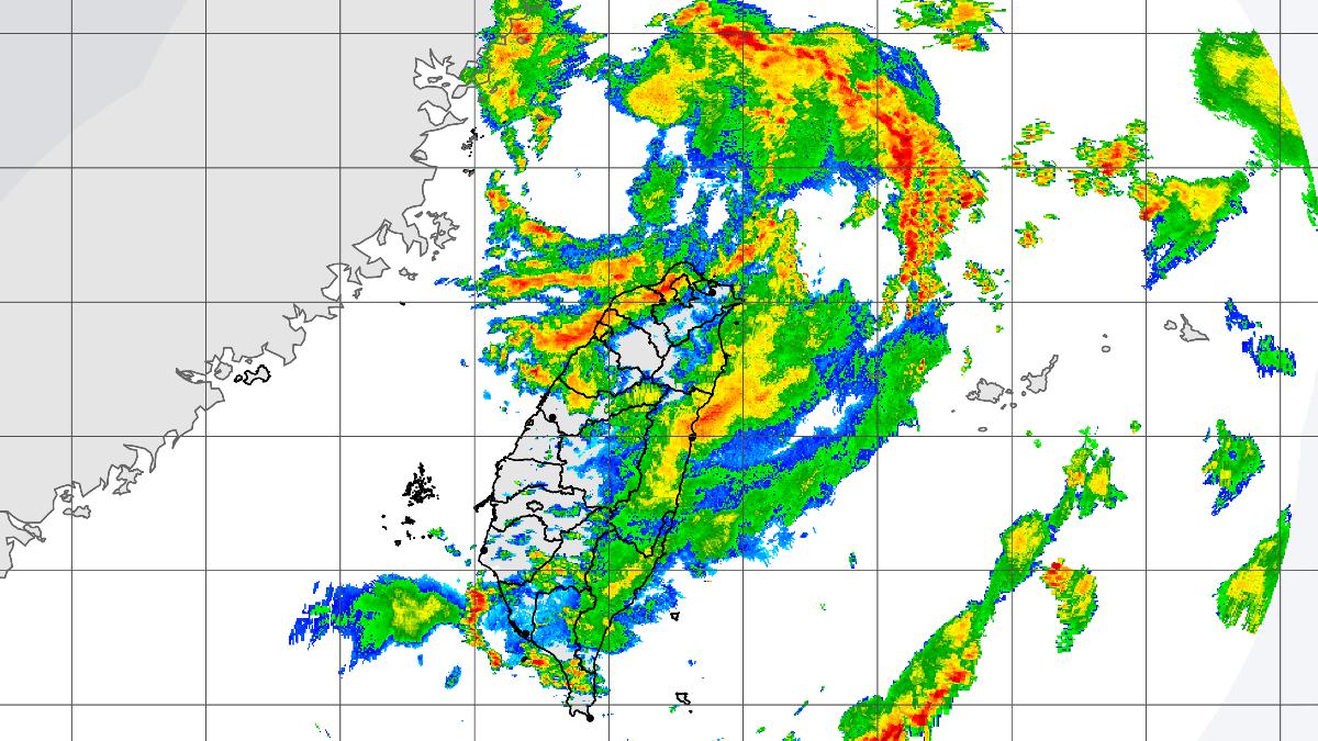 天氣/丹娜絲「中午前」脫離陸地 專家:拖帶西南風留意暴雨