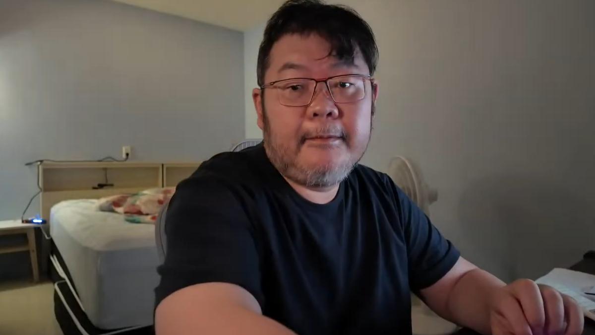 四叉貓在YouTube開直播稱「可能要退隱江湖」。(圖/翻攝自四叉貓愛滾動YT)