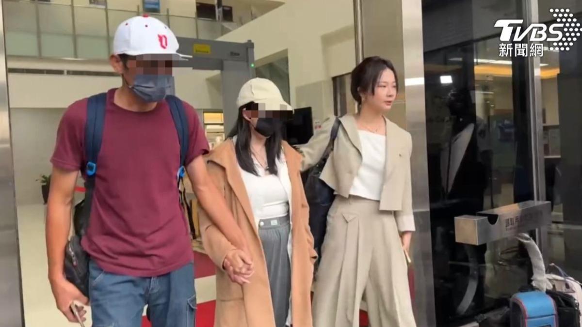 麥當勞案聲請再議2度開庭,律師陪同少女父母出庭。(圖/TVBS)