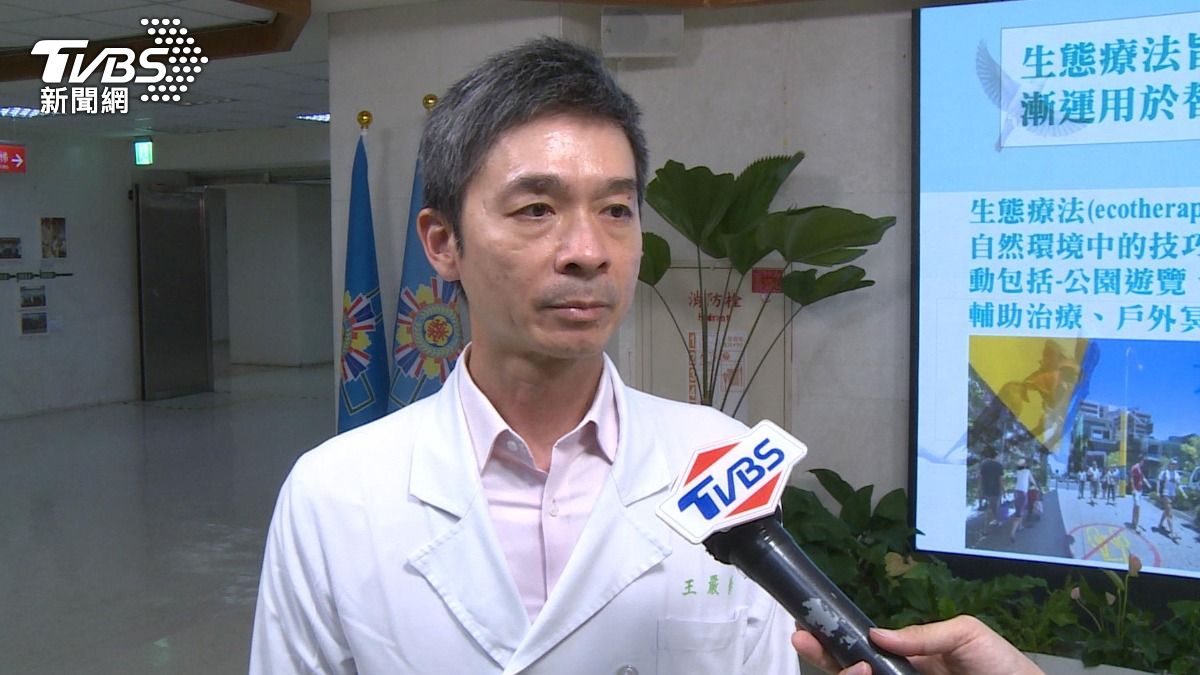 睡不深易醒?醫曝恐與腦部退化有關 (圖/TVBS)