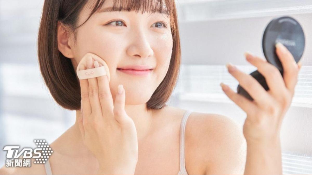 「三明治定妝法」是什麼?油肌3招持妝術 遮瑕步驟超有感