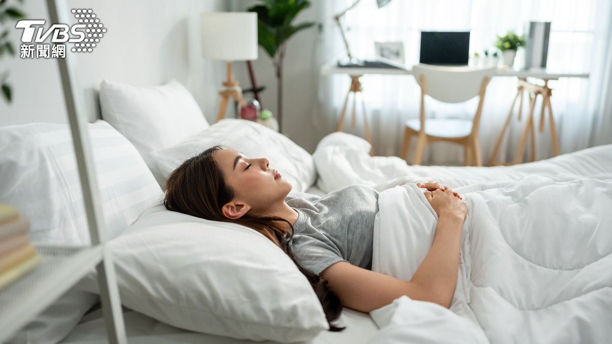睡眠不是越多越好!研究揭超過「9小時」恐導致認知退化