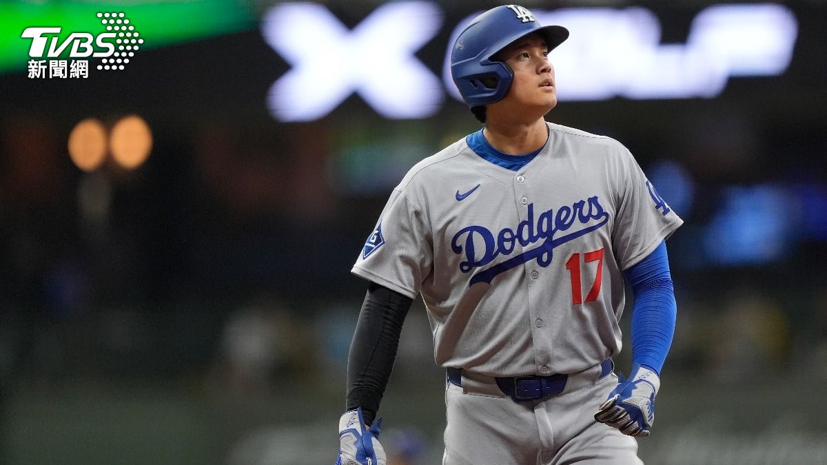 大谷翔平被誤判三振,罕見動怒。(圖/達志影像美聯社)
