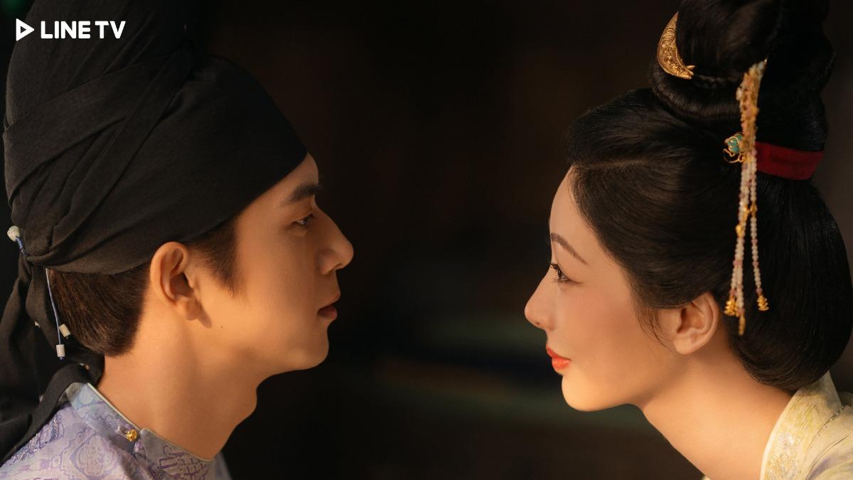 楊紫、李現戲裡偽裝夫妻假戲真做，互動曖昧。（圖／LINE TV提供）