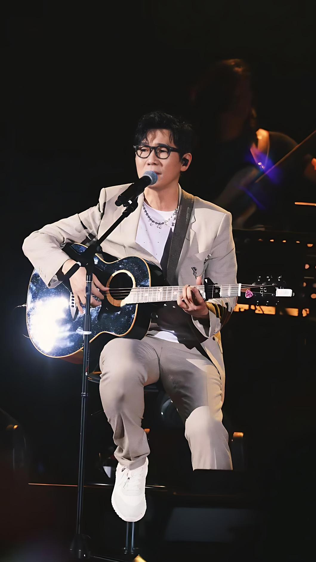 品冠特別為廣東場歌迷準備的粵語金曲組曲。(圖/種子音樂提供)