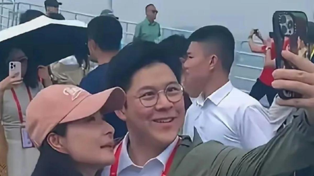 霍啟剛和郭晶晶甜蜜自拍。（圖／翻攝自小紅書）
