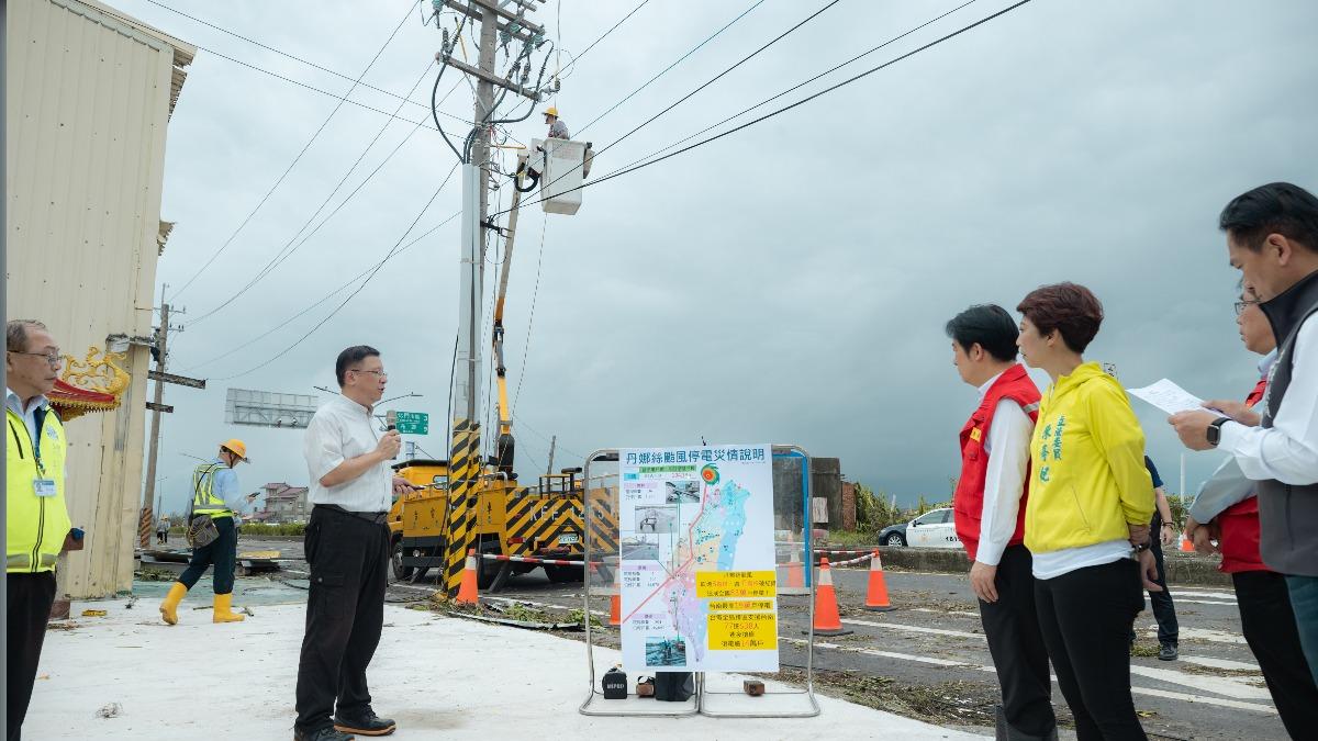 總統賴清德視察台電修復狀況。(圖/總統府)