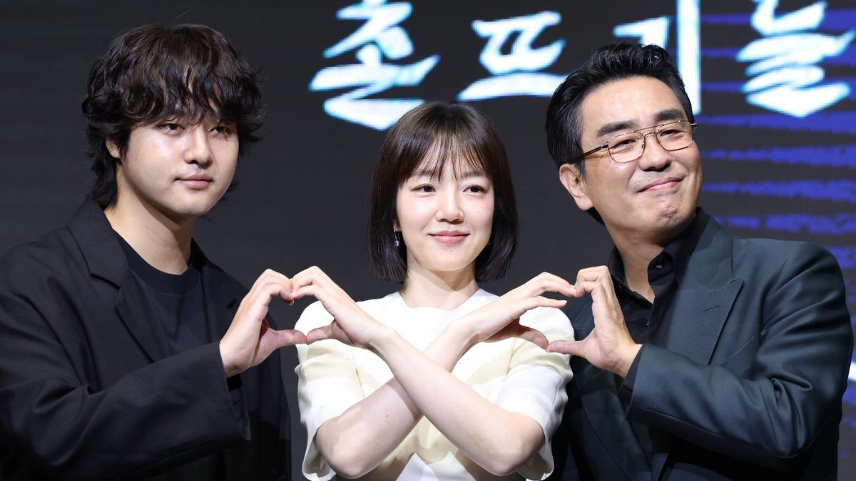 柳承龍也會〈Thank U〉迷因! 李東輝逼問鄭允浩:第四課咧?