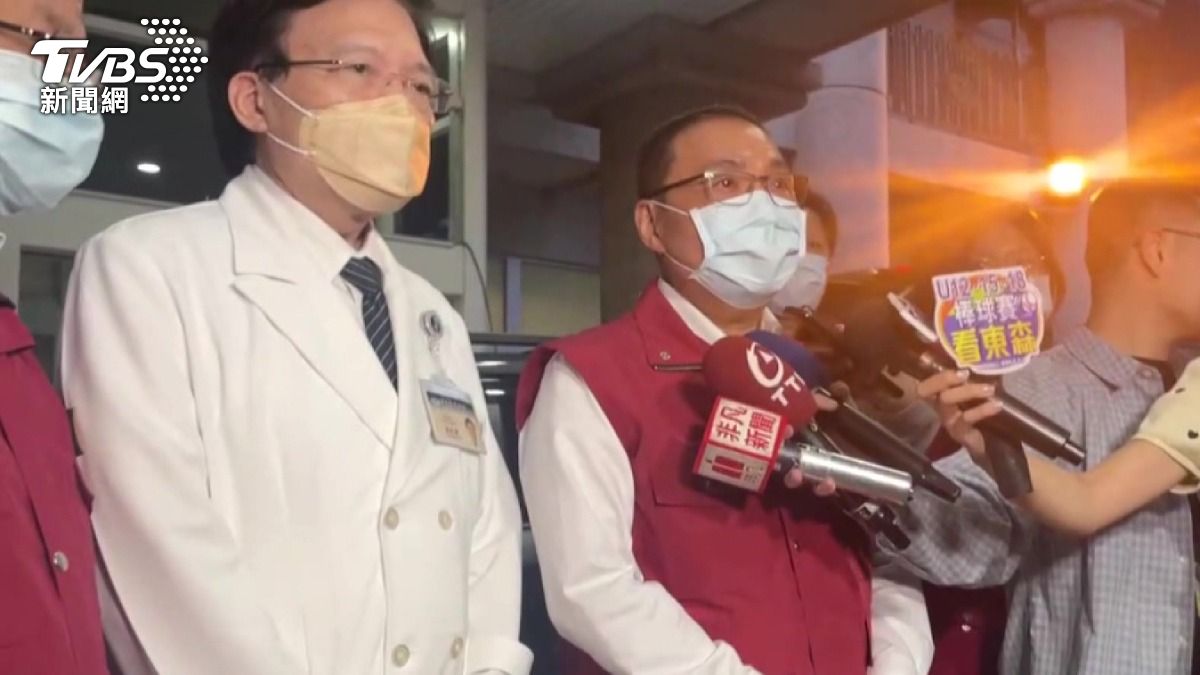 消防員為了救人而溺斃,侯友宜強調民眾「戲水違規」。(圖/TVBS)