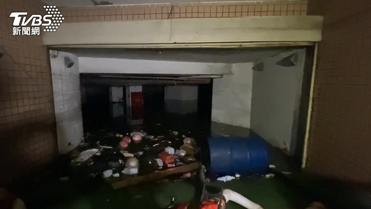 彰化鹿港「澤國」?停車地下室變水牢 抽水機抽不停