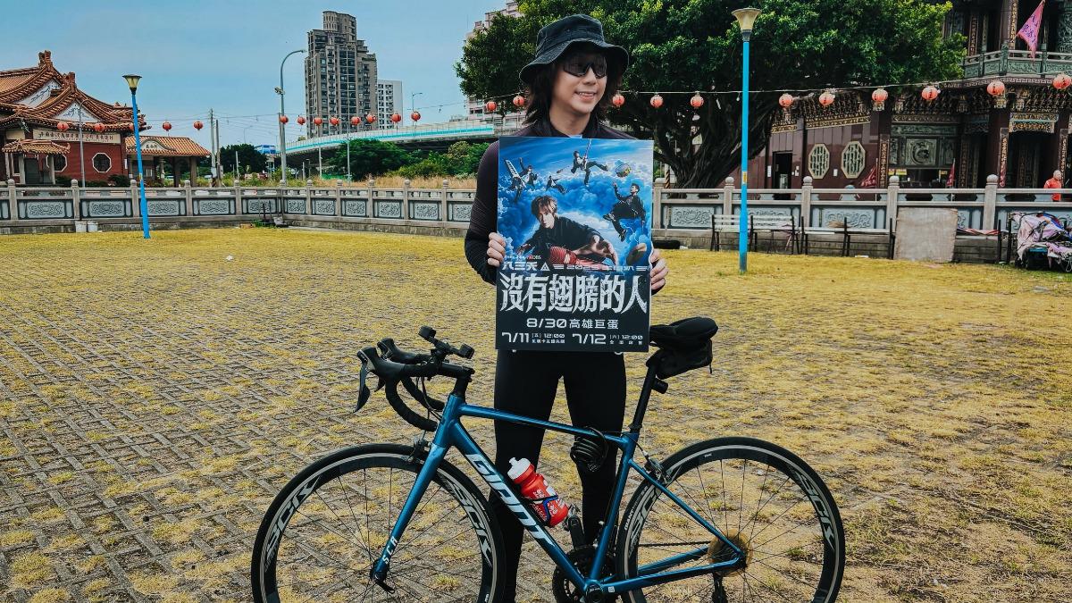 丹娜絲颱風甩尾!八三夭霸天單車南下遇暴雨 苦喊:歹路不可行