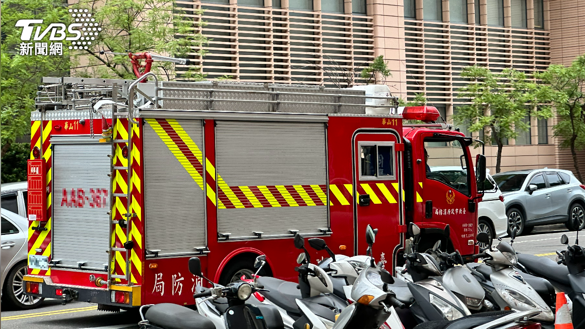 消防員年薪90萬月上班10天嘆「慢性自殺」 想轉職遭網勸退