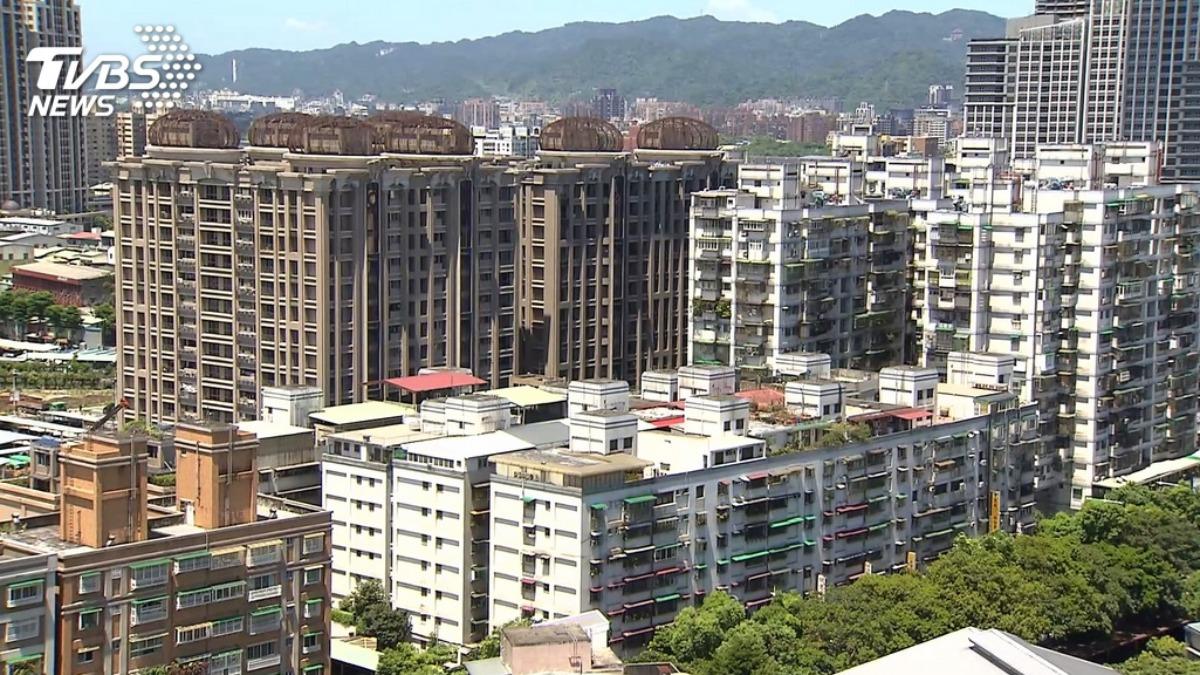 議價空間大最高20% !貸款難,剛性需求減。(圖/TVBS)