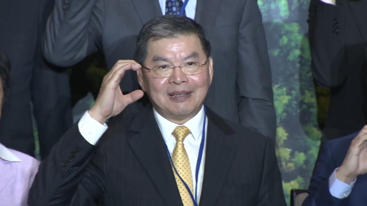 國泰金控總經理李長庚仍對台灣許多產業充滿信心。（圖／TVBS）