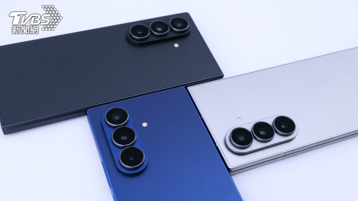 Galaxy Z Fold7主鏡頭升級為2億畫素。(圖/潘建樺攝)