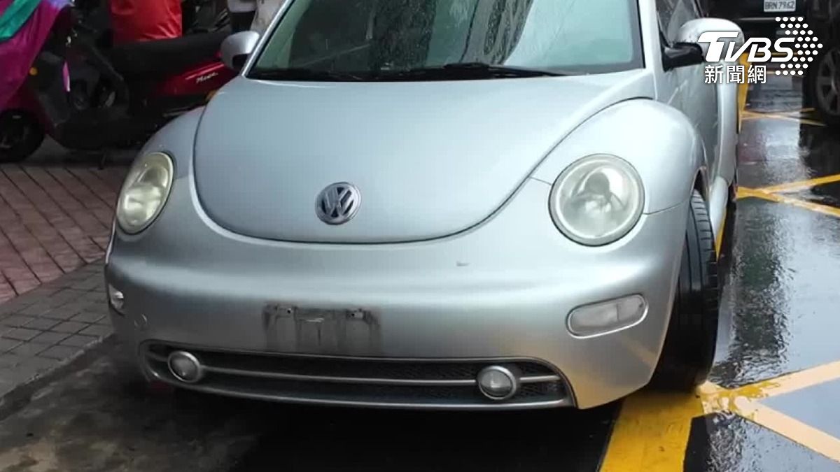 不少民眾的車牌不見了。(圖/TVBS)